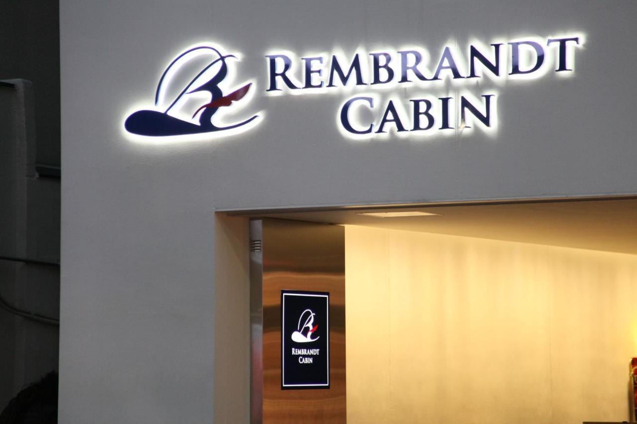 Rembrandt Shinjuku Shin-okubo Hotel a capsule *